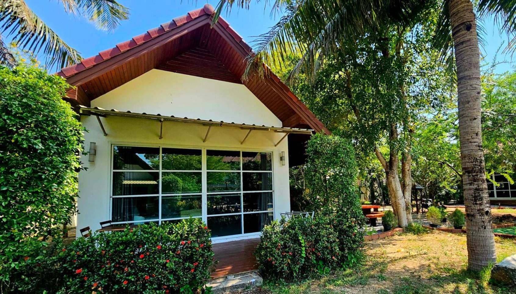 The Hillside Pranburi Resort Exterior photo