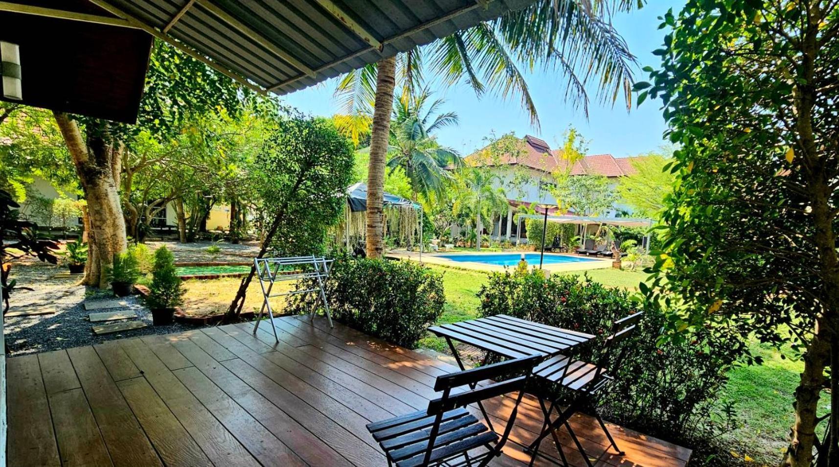 The Hillside Pranburi Resort Exterior photo